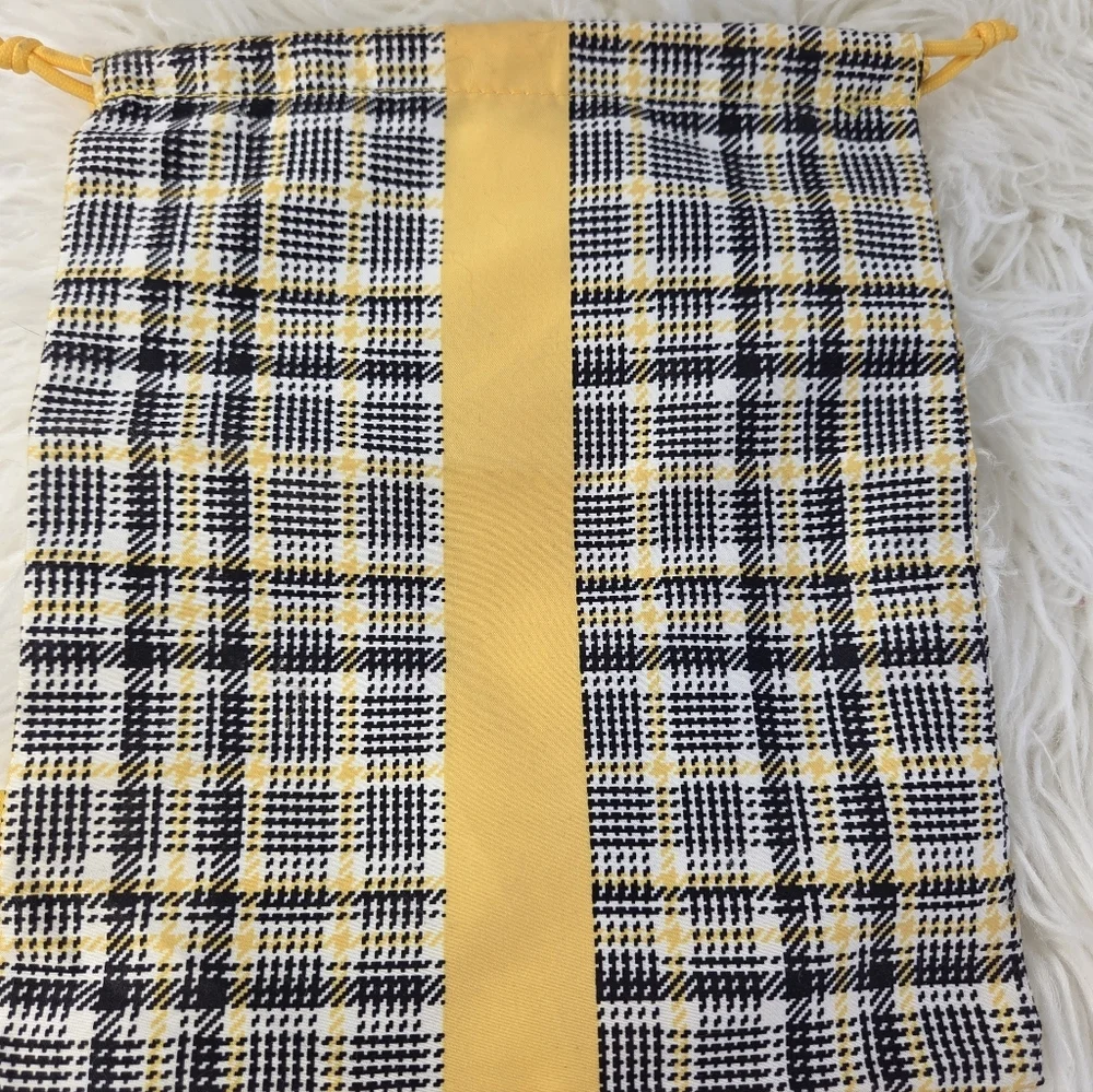 Ipsy Glam Bag Plus Medium Glen Plaid Cosmetic Bag